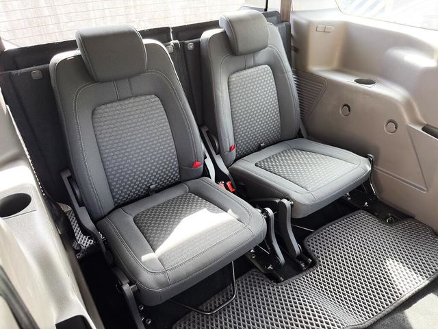 FORD福特 TOURNEO CONNECT  第13張相片