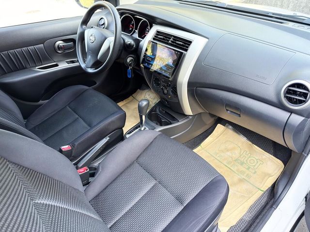 NISSAN日產 LIVINA  第12張相片