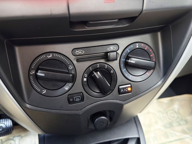 NISSAN日產 LIVINA  第19張相片