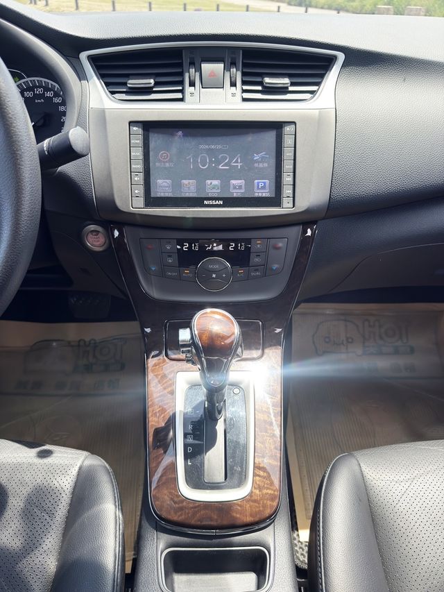 NISSAN日產 SENTRA  第17張相片