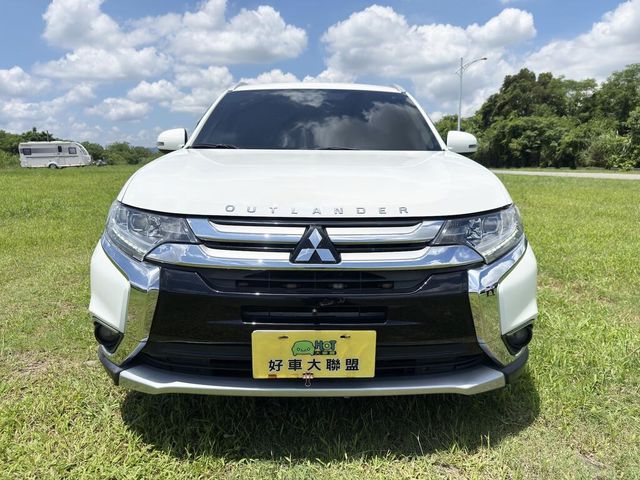 MITSUBISHI三菱 OUTLANDER  第3張相片