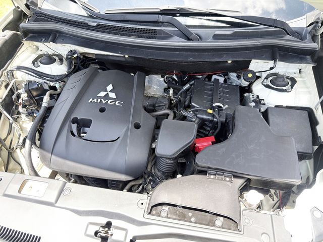 MITSUBISHI三菱 OUTLANDER  第6張相片
