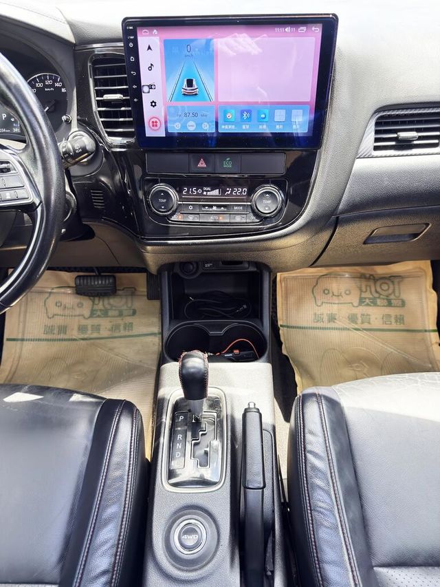 MITSUBISHI三菱 OUTLANDER  第16張相片