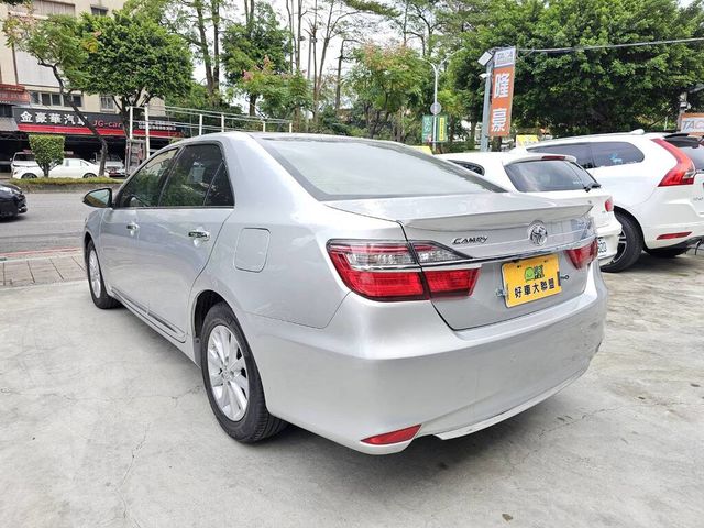 TOYOTA豐田 CAMRY  第6張相片