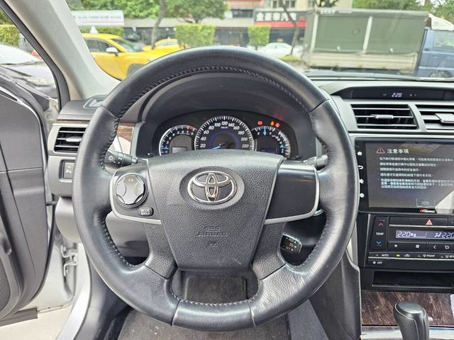 TOYOTA豐田 CAMRY  第13張相片