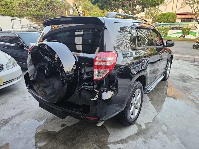 TOYOTA豐田 RAV4  第4張相片