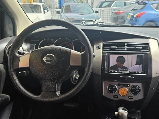 NISSAN日產 LIVINA  第8張相片