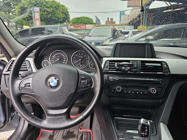 BMW寶馬 316I  第9張相片