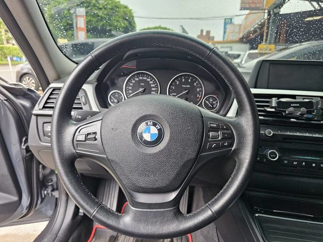 BMW寶馬 316I  第10張相片