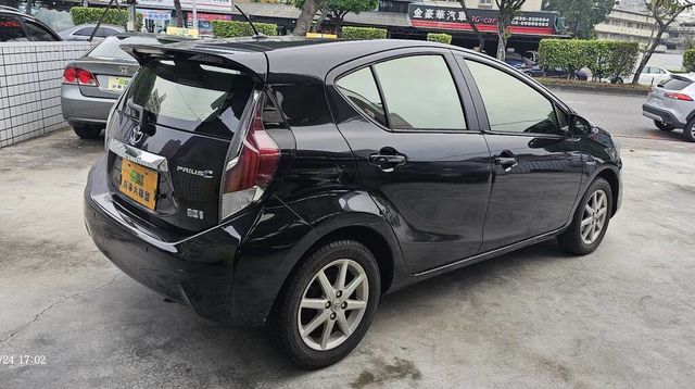 TOYOTA豐田 PRIUS C  第4張相片