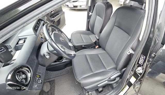 TOYOTA豐田 PRIUS C  第7張相片