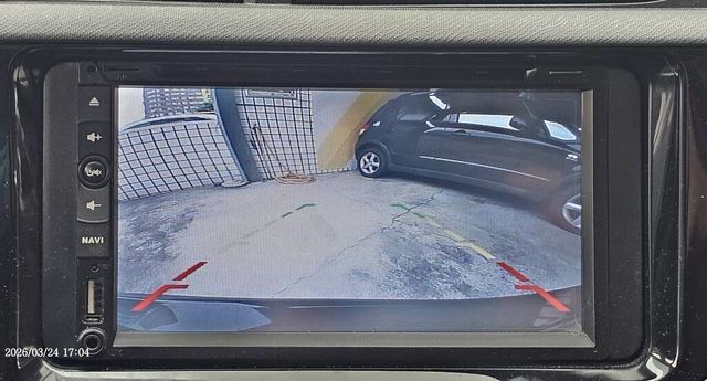 TOYOTA豐田 PRIUS C  第13張相片