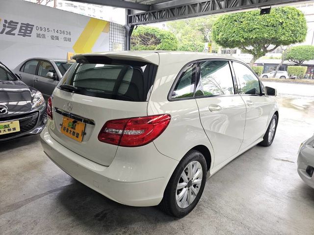 M-BENZ賓士 B180  第4張相片