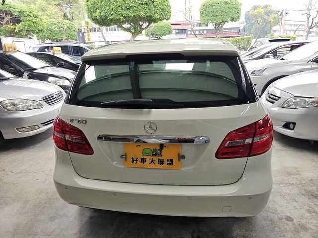 M-BENZ賓士 B180  第5張相片