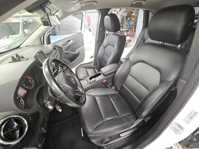 M-BENZ賓士 B180  第7張相片