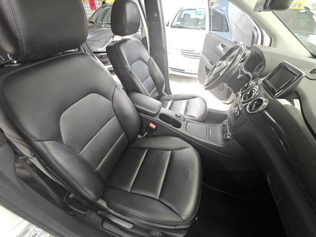 M-BENZ賓士 B180  第10張相片