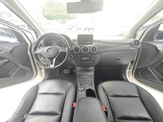 M-BENZ賓士 B180  第11張相片