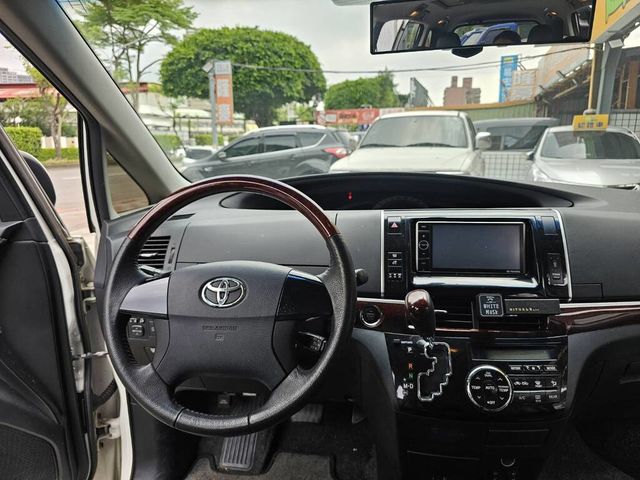 TOYOTA豐田 PREVIA  第10張相片