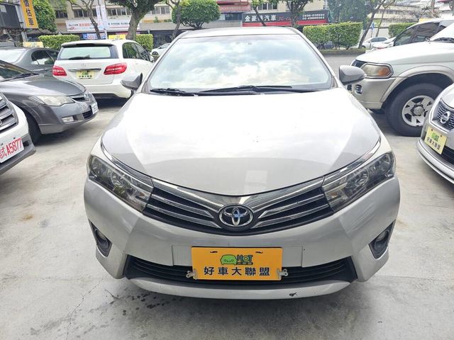 TOYOTA豐田 ALTIS  第2張相片