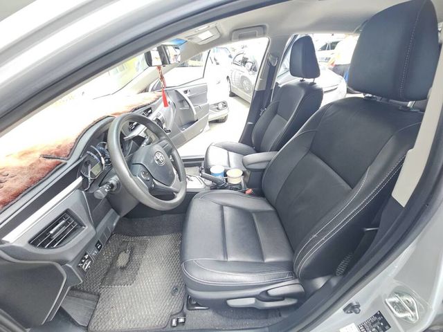 TOYOTA豐田 ALTIS  第7張相片