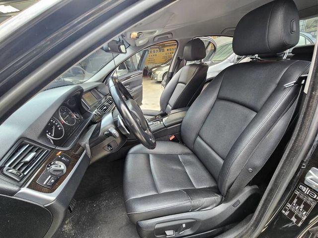 BMW寶馬 520D  第7張相片