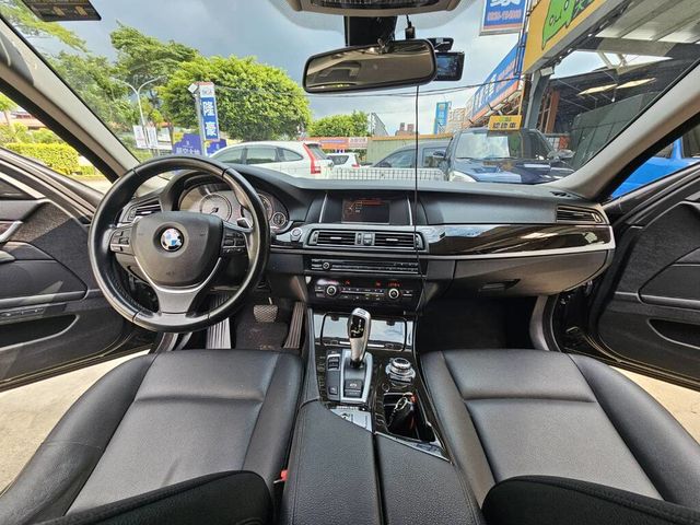BMW寶馬 520D  第11張相片
