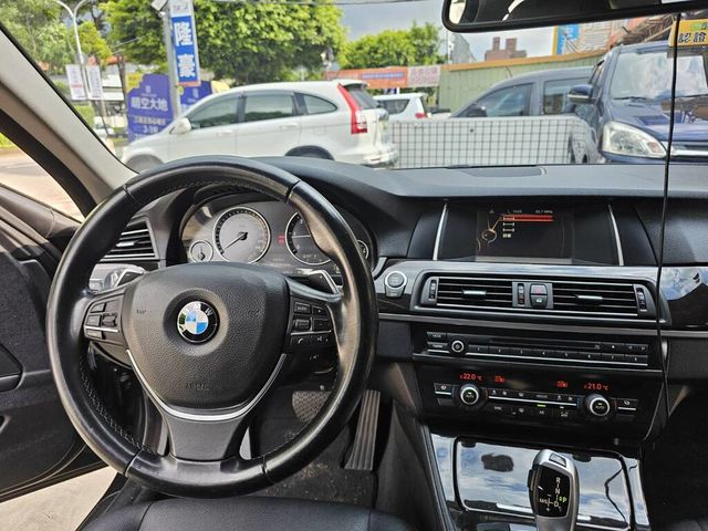 BMW寶馬 520D  第12張相片