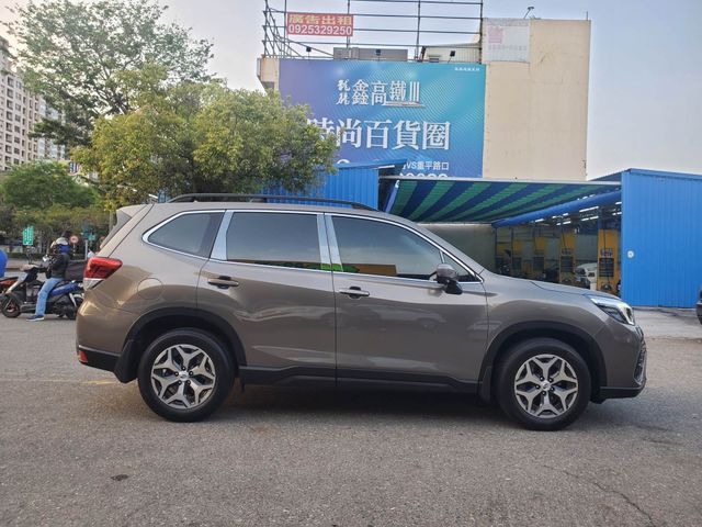 SUBARU速霸陸 FORESTER  第9張相片