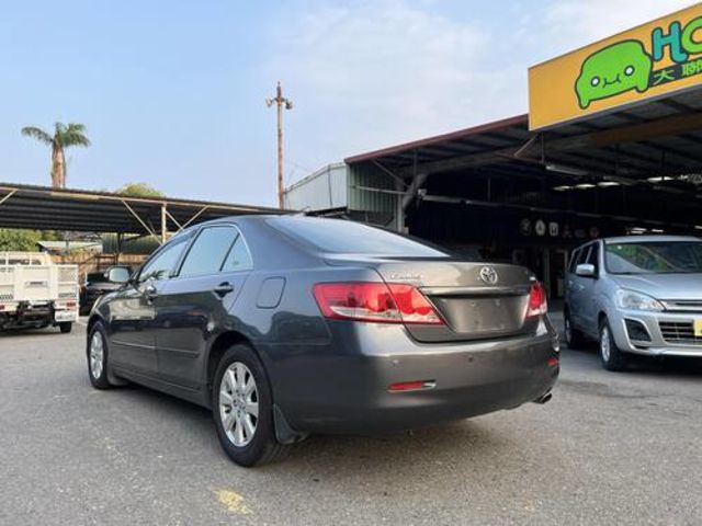 TOYOTA豐田 CAMRY  第2張相片
