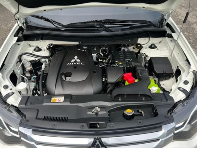 MITSUBISHI三菱 OUTLANDER  第6張相片
