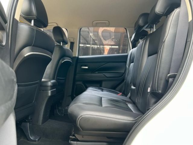 MITSUBISHI三菱 OUTLANDER  第11張相片