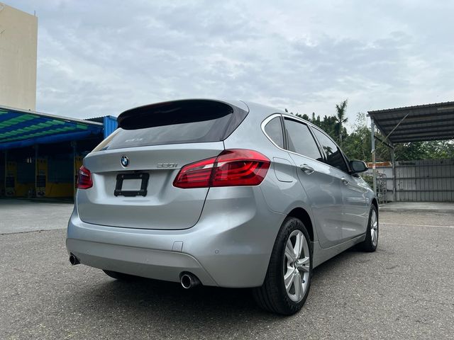 BMW寶馬 220I  第17張相片
