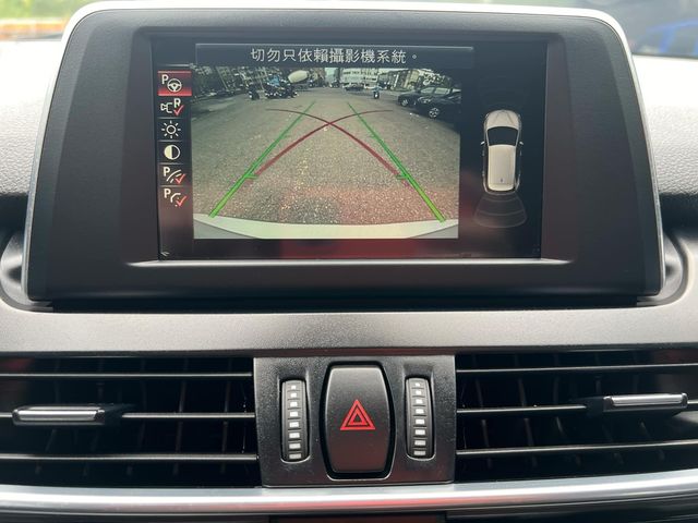 BMW寶馬 220I  第19張相片
