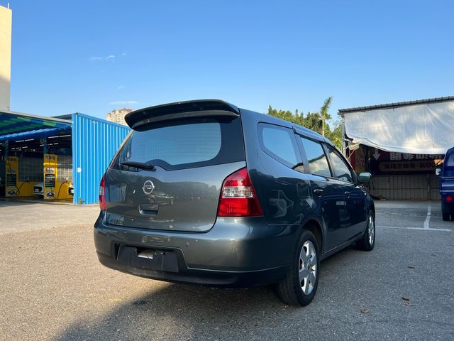 NISSAN日產 LIVINA  第2張相片