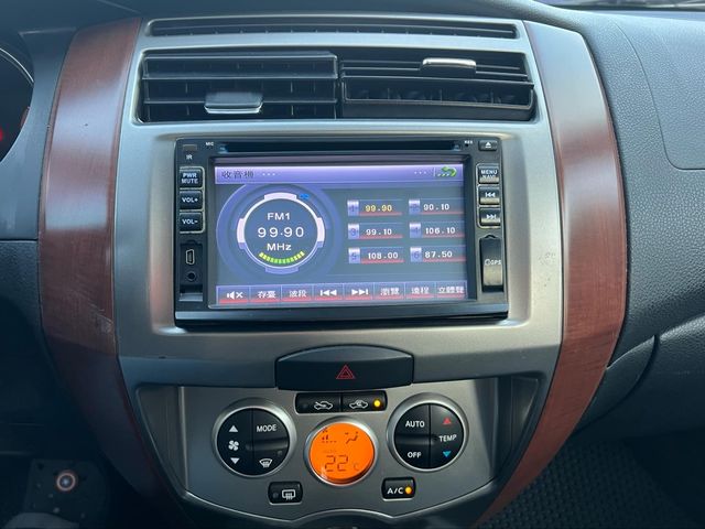 NISSAN日產 LIVINA  第14張相片