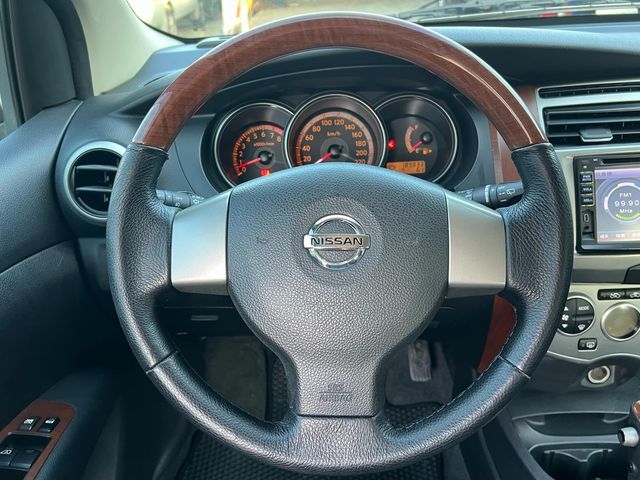NISSAN日產 LIVINA  第18張相片