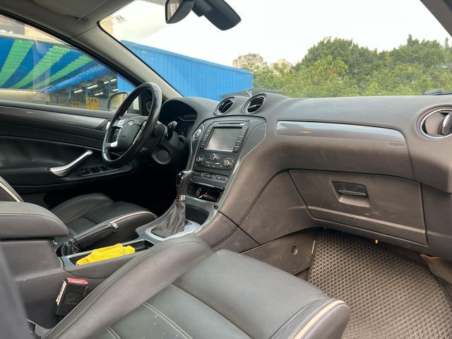 FORD福特 MONDEO  第10張相片