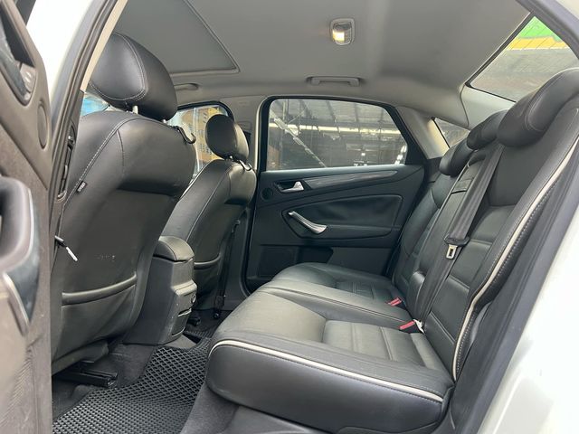 FORD福特 MONDEO  第15張相片