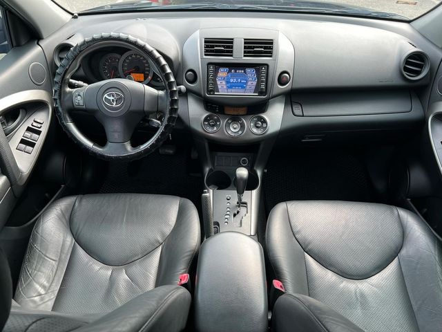 TOYOTA豐田 RAV4  第5張相片