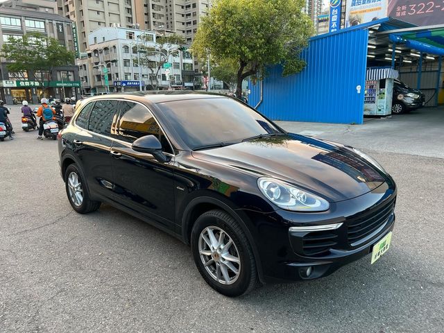 PORSCHE保時捷 CAYENNE  第11張相片