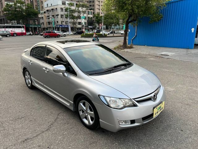 HONDA本田 CIVIC  第8張相片