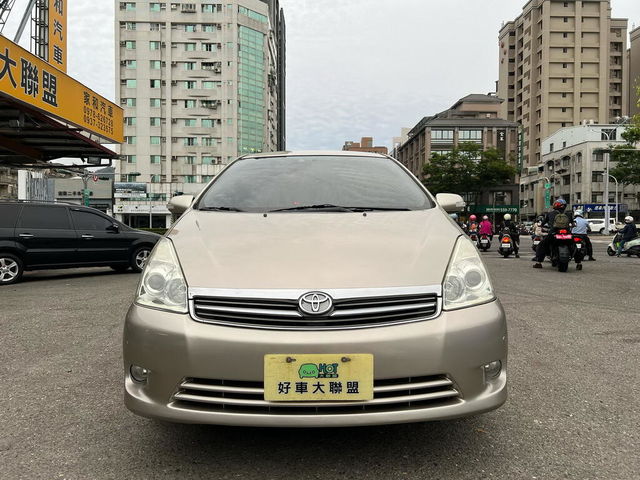 TOYOTA豐田 WISH  第4張相片