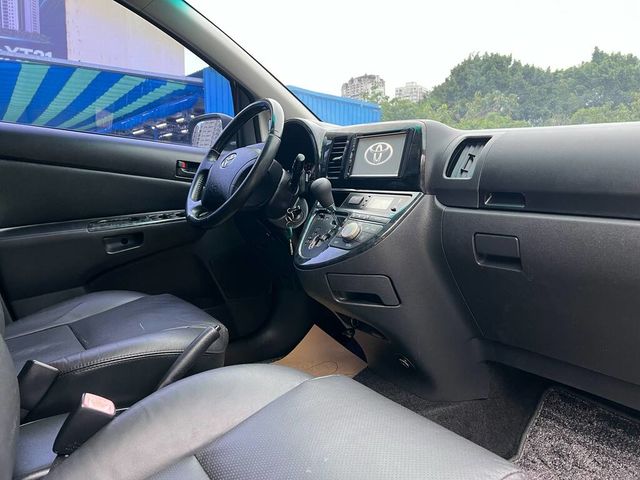 TOYOTA豐田 WISH  第8張相片