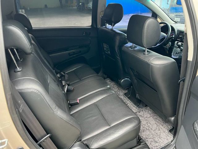 TOYOTA豐田 WISH  第12張相片