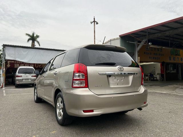 TOYOTA豐田 WISH  第15張相片