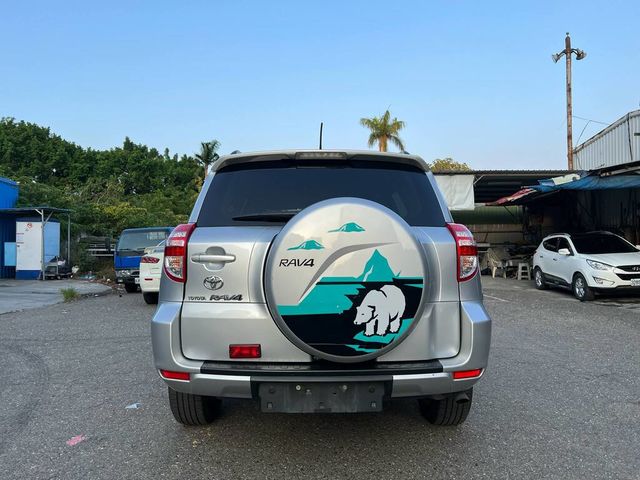 TOYOTA豐田 RAV4  第4張相片