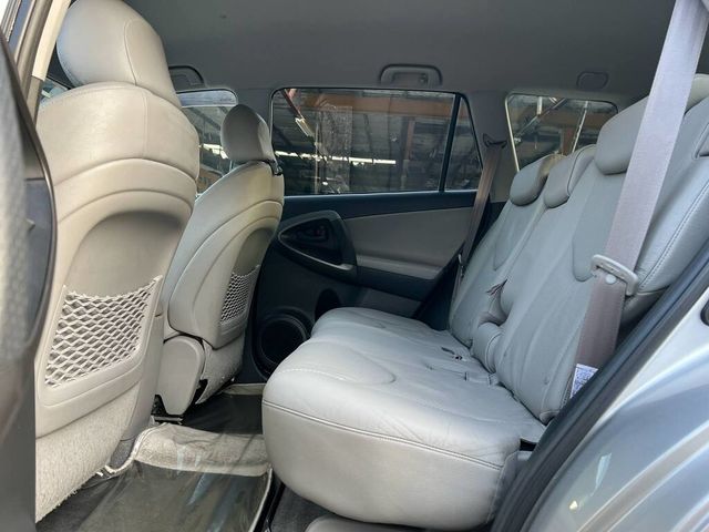 TOYOTA豐田 RAV4  第10張相片