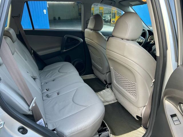 TOYOTA豐田 RAV4  第11張相片
