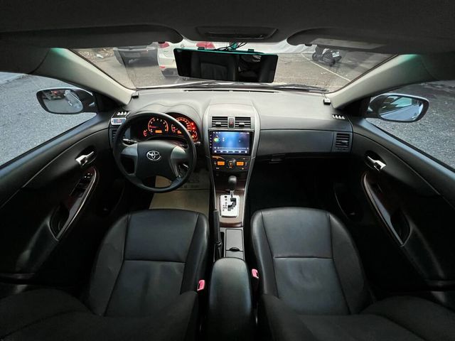 TOYOTA豐田 ALTIS  第5張相片