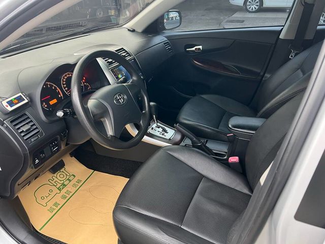 TOYOTA豐田 ALTIS  第7張相片